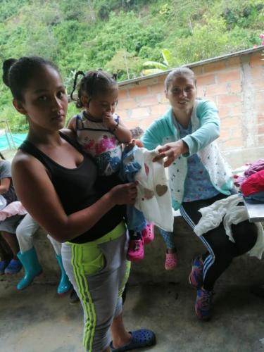 3-eeb4f827-b99c-417c-b514-5c6039faff6b