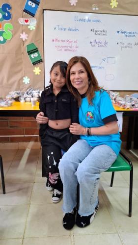 12-87408504-656b-460d-828d-eaff3c361001