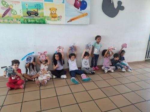 8 Carinos